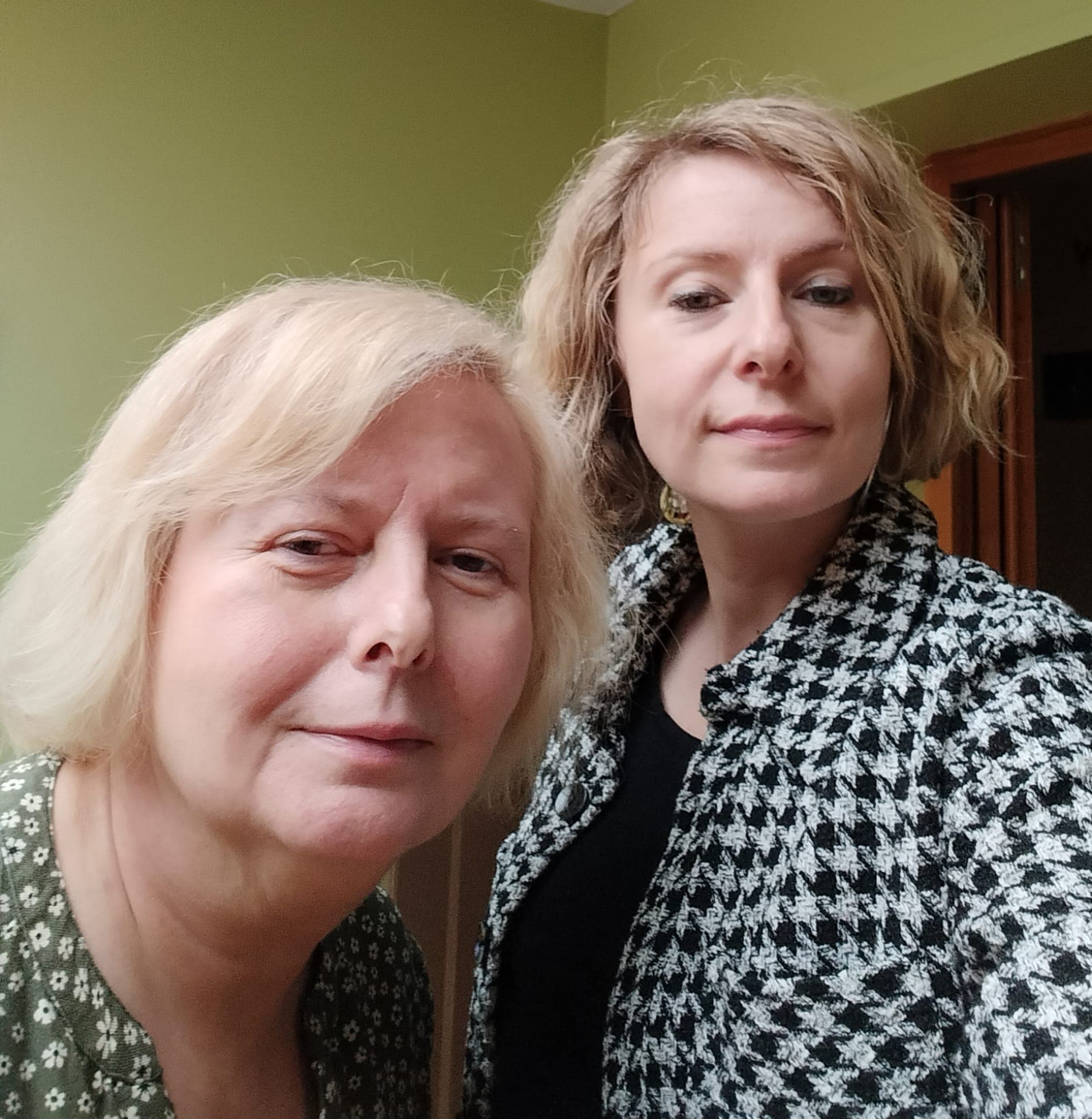 Portrait – Hélène, fille de Véronique, habitante de la Maison d’à côté