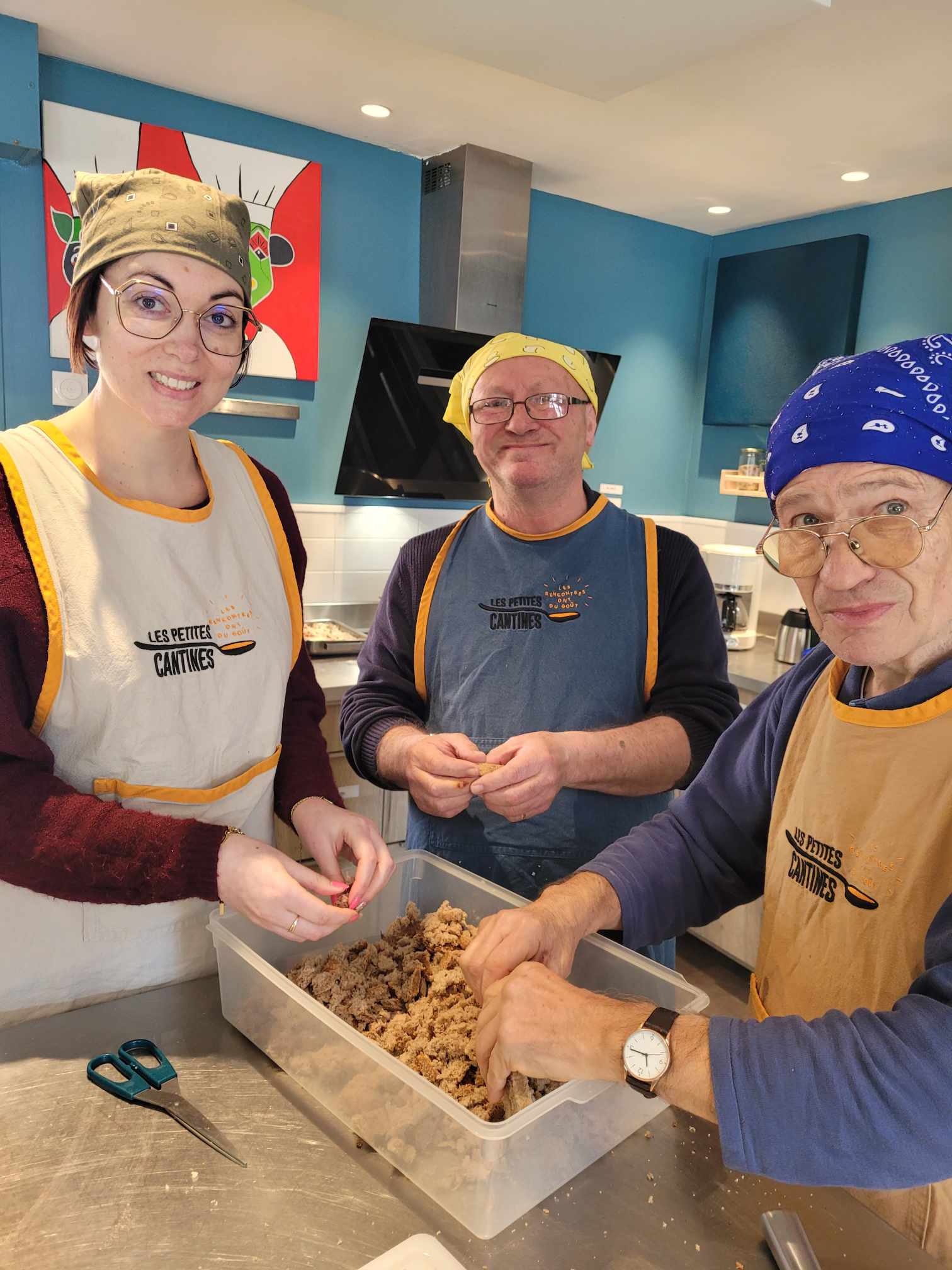Atelier de cuisine avec les cantines de Croix